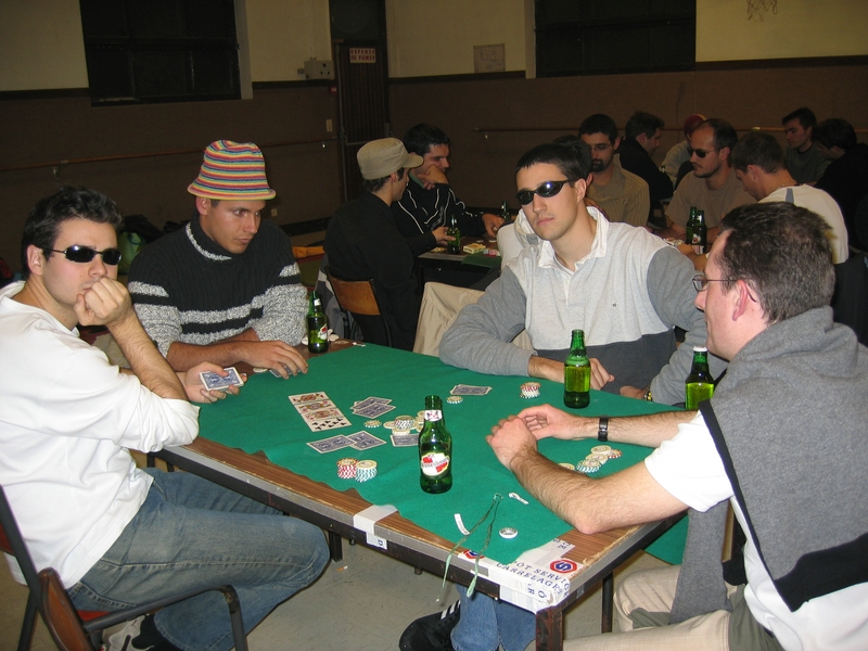 2005_11_25_Saint_Alban_weekend_poker_116.JPG (391743 octets)